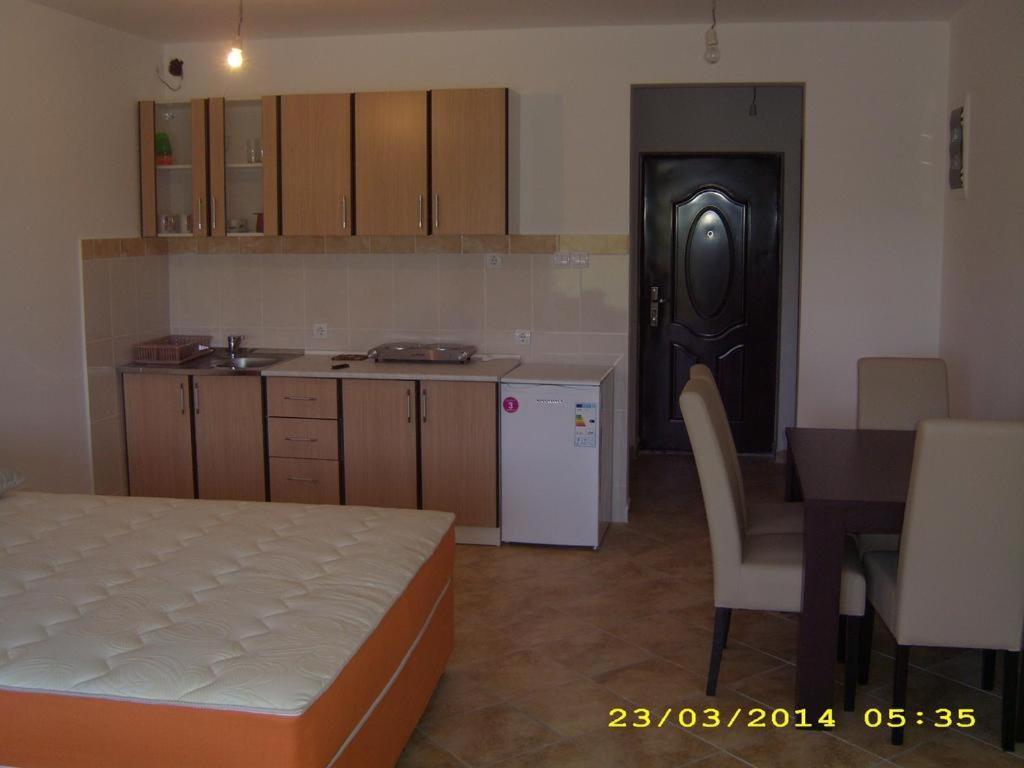 Apartmani Vukovic Tivat Luaran gambar